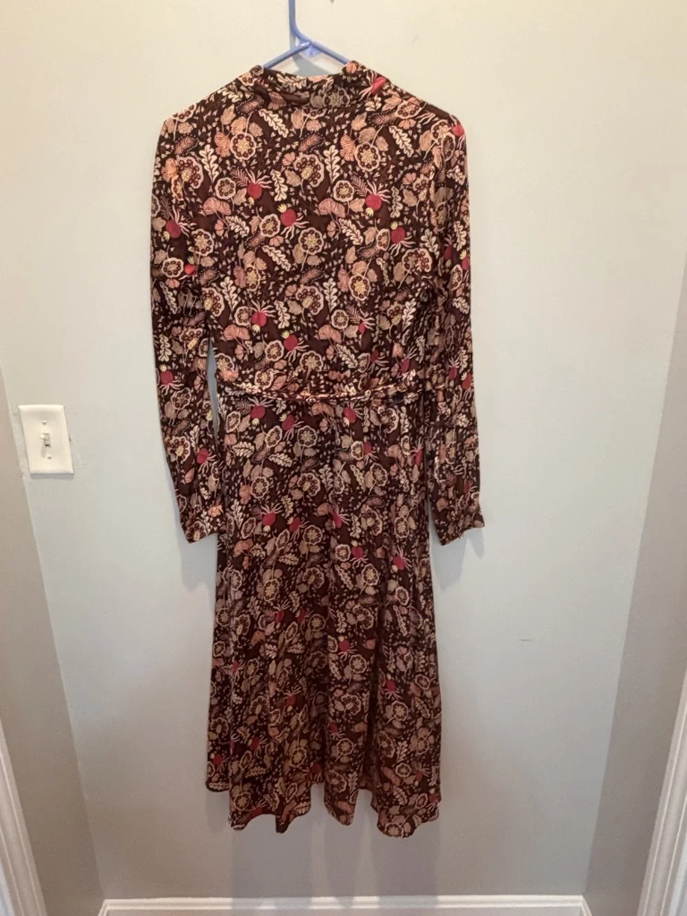 Scotch & Soda Brown Floral Midi Dress with Pink Accents - Picture 9 of 10